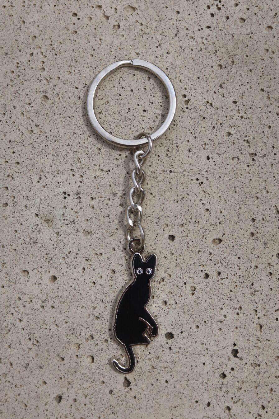 FLOW key fob – official merch for the film