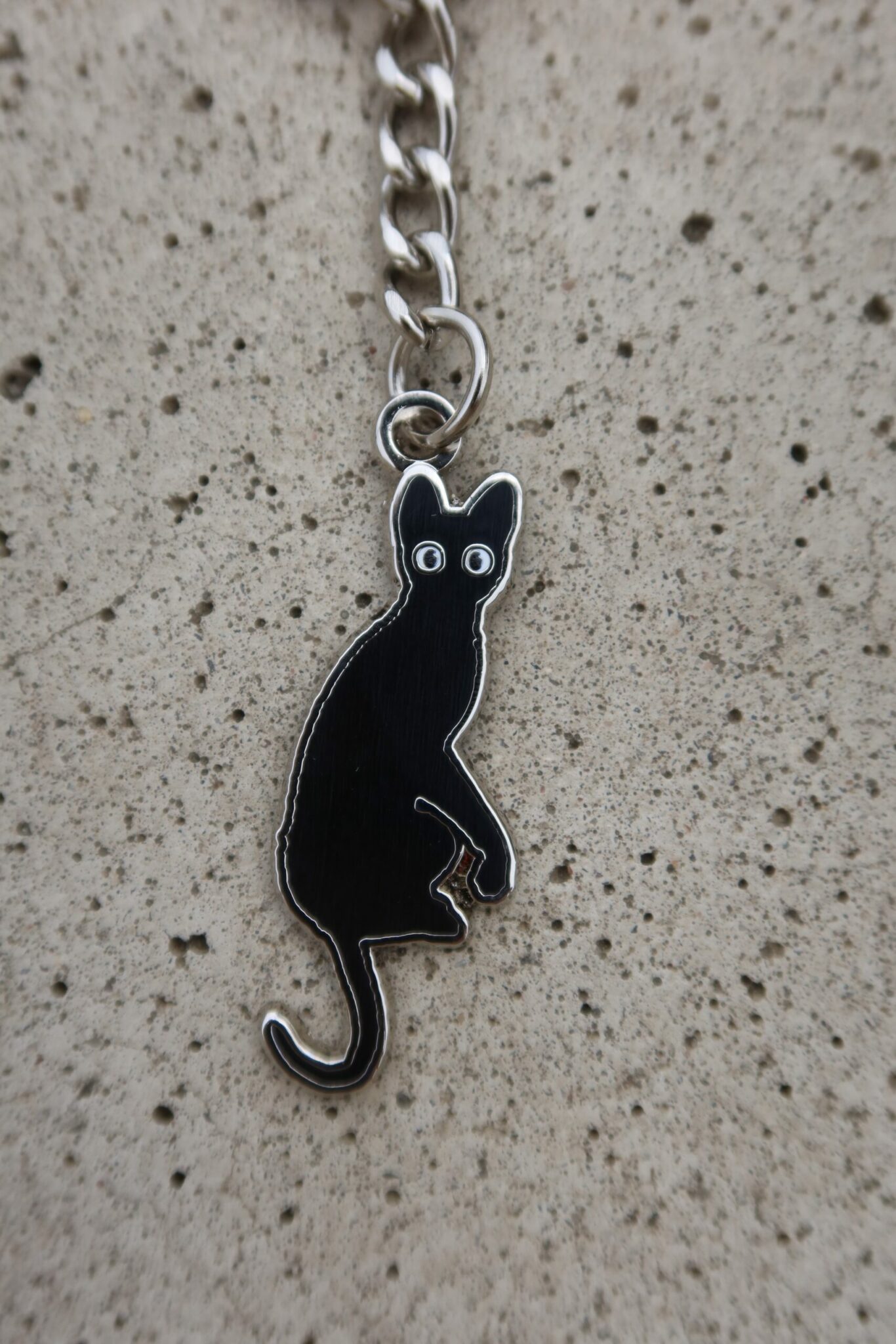 FLOW key fob – official merch for the film