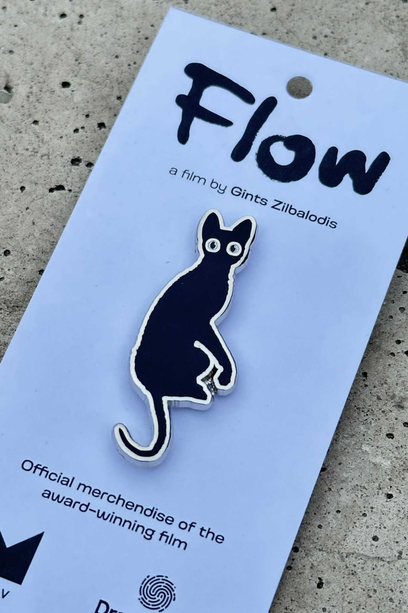 FLOW pin – official merch for the film